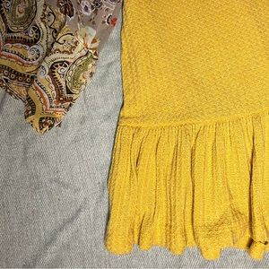 UMGEE Yellow Flow Top